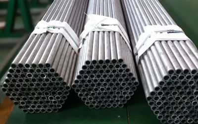 Tubería y tubos de acero inoxidable 446